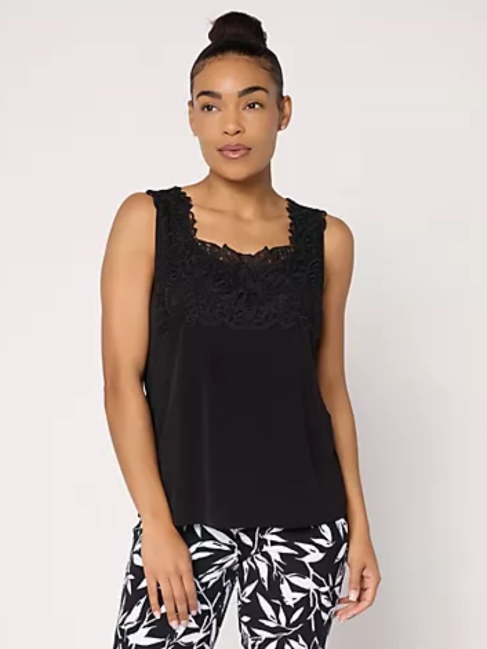 Susan Graver Liquid Knit Sleeveless Top with Lace Detail, Black Sz M a720936